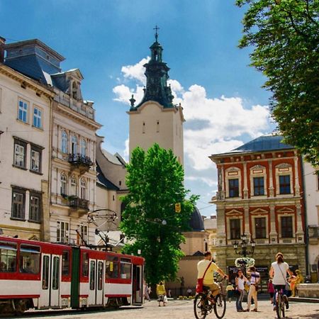 Люкс Апартаменти На Площі Ринок Lviv Bagian luar foto